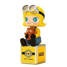 Load image into Gallery viewer, Minions &amp; Molly Combination Figure Limited Edition
