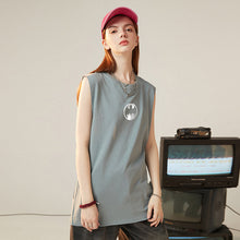 Load image into Gallery viewer, Dc Comics Batman Logo Vest
