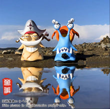 Load image into Gallery viewer, One Piece Jinbei/Newgate Telepathic Snail Figure Statue
