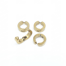 Load image into Gallery viewer, Trafalgar D. Water Law Earring
