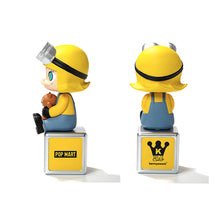 Load image into Gallery viewer, Minions &amp; Molly Combination Figure Limited Edition
